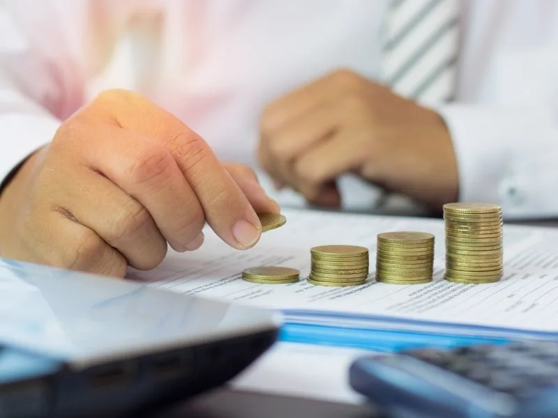 Cash flow and working capital review on a business dashboard